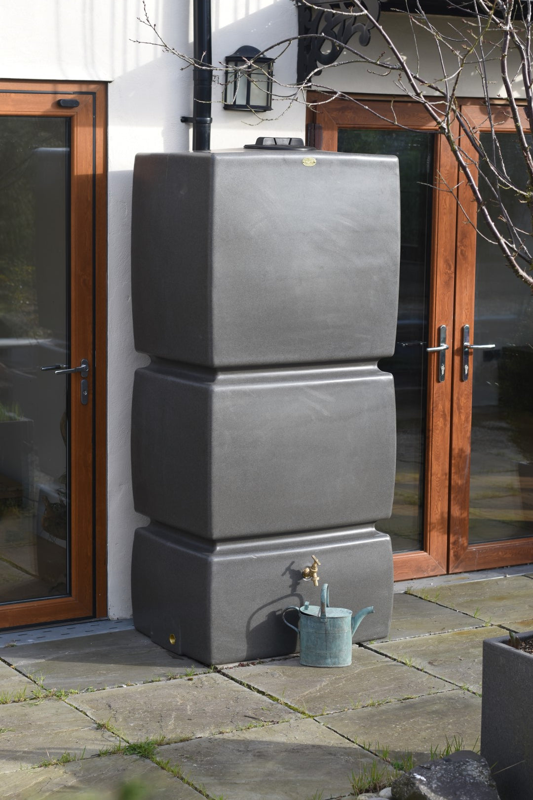 825 Litre Pillar Water Butt in Millstone