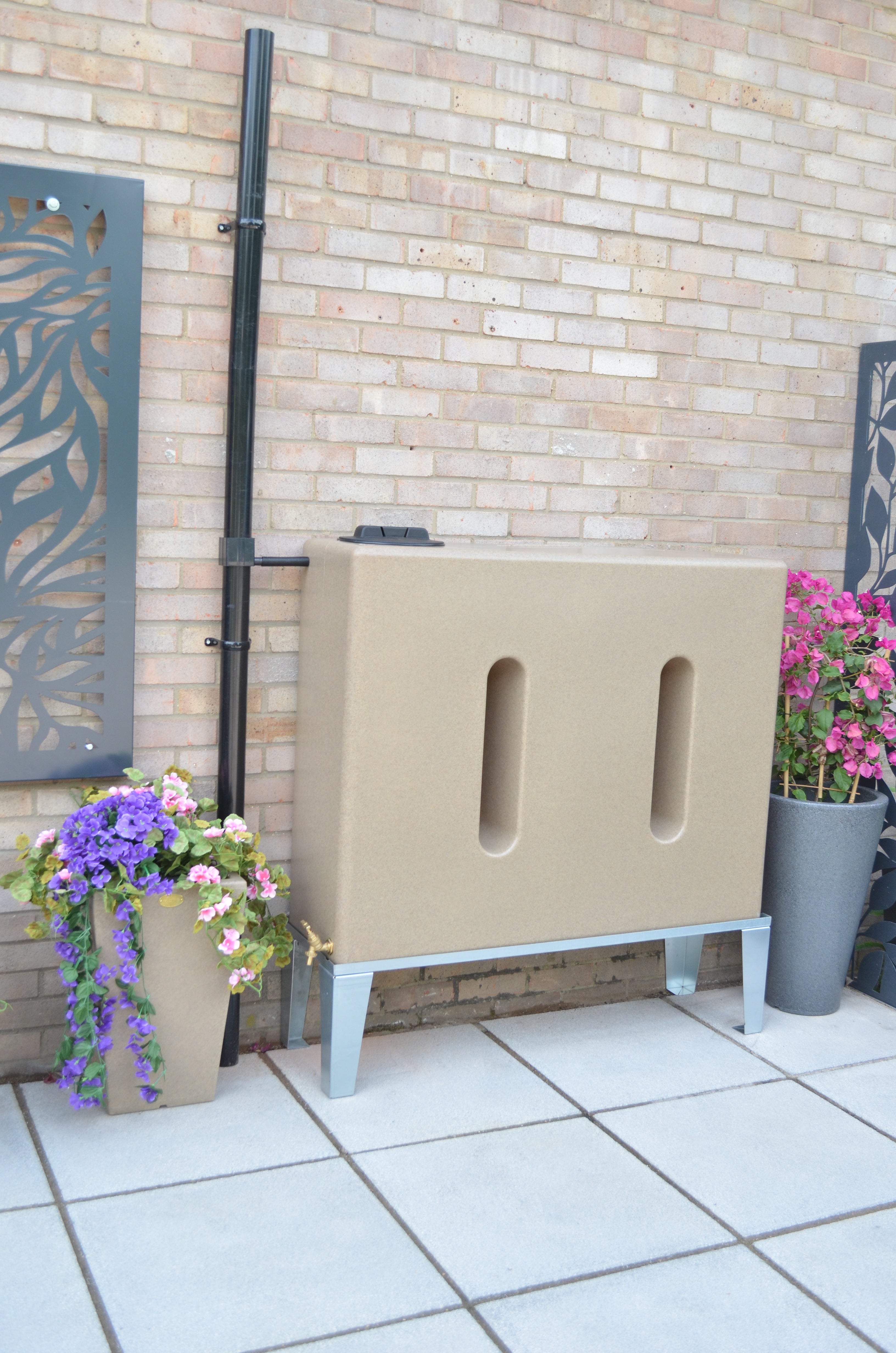 400 Litre Slimline Water Butt in Sandstone