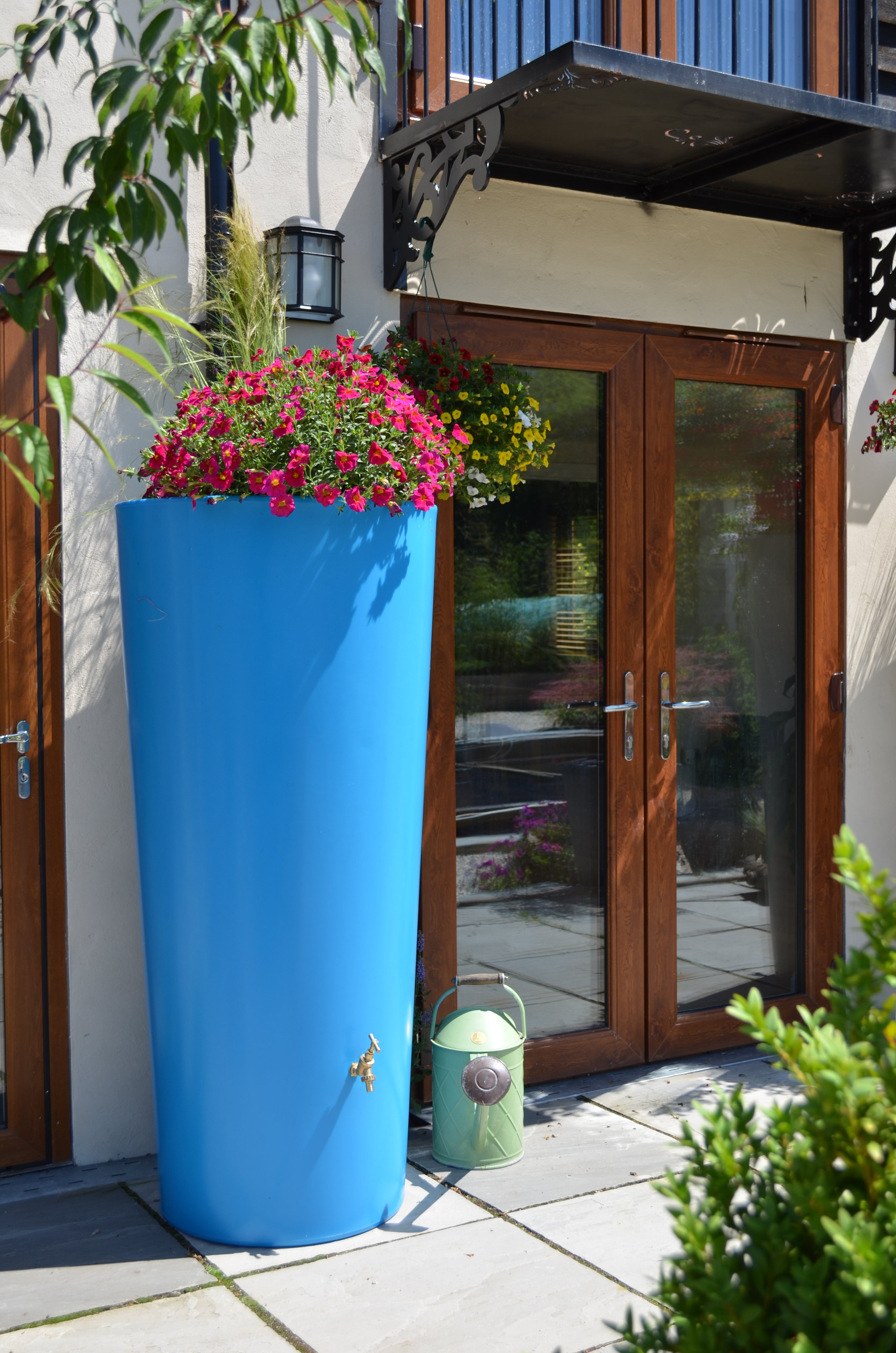 Big City Water Butt Planter - Light Blue