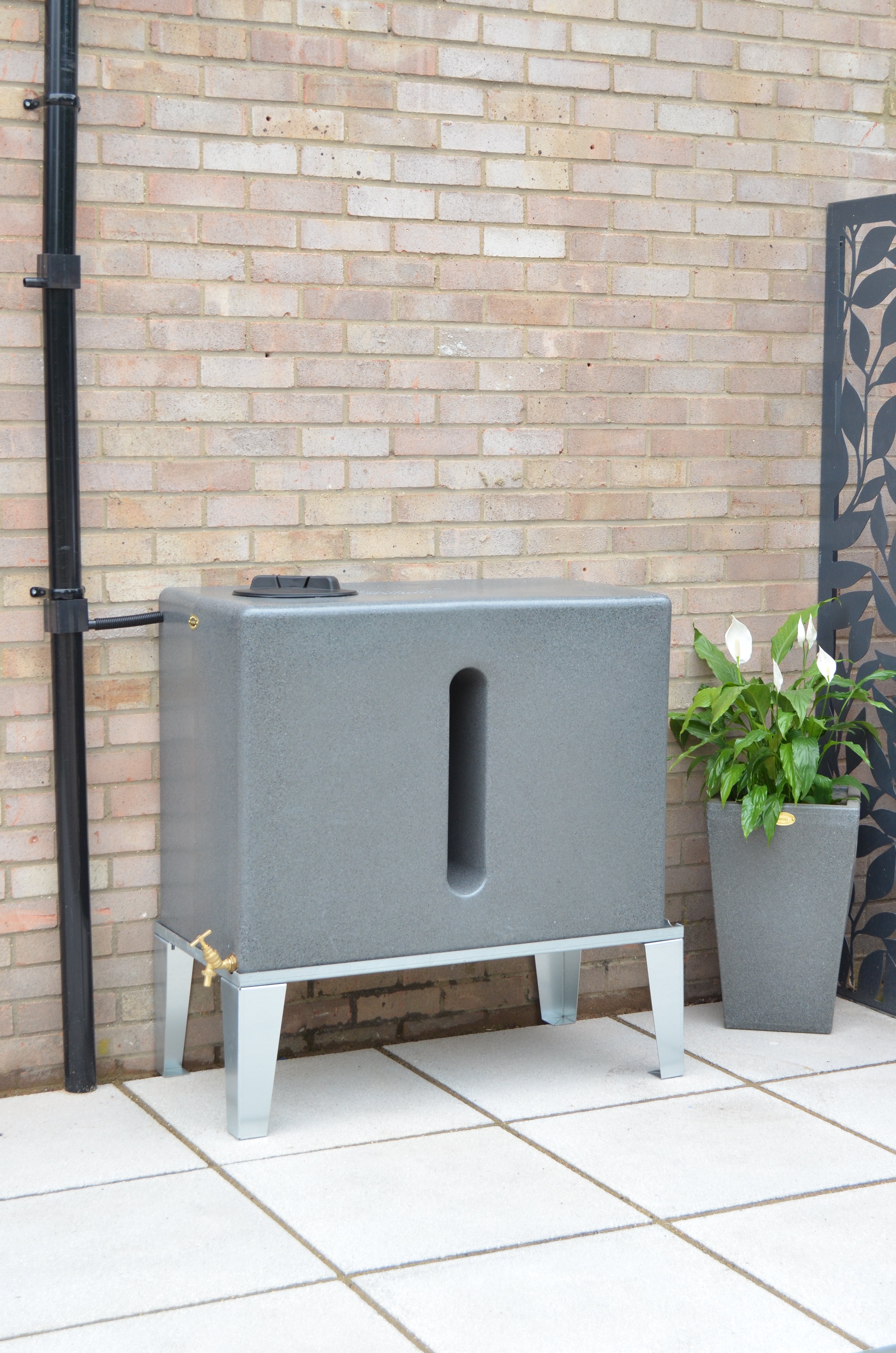 350 Litre Square Water Butt V1 - Millstone