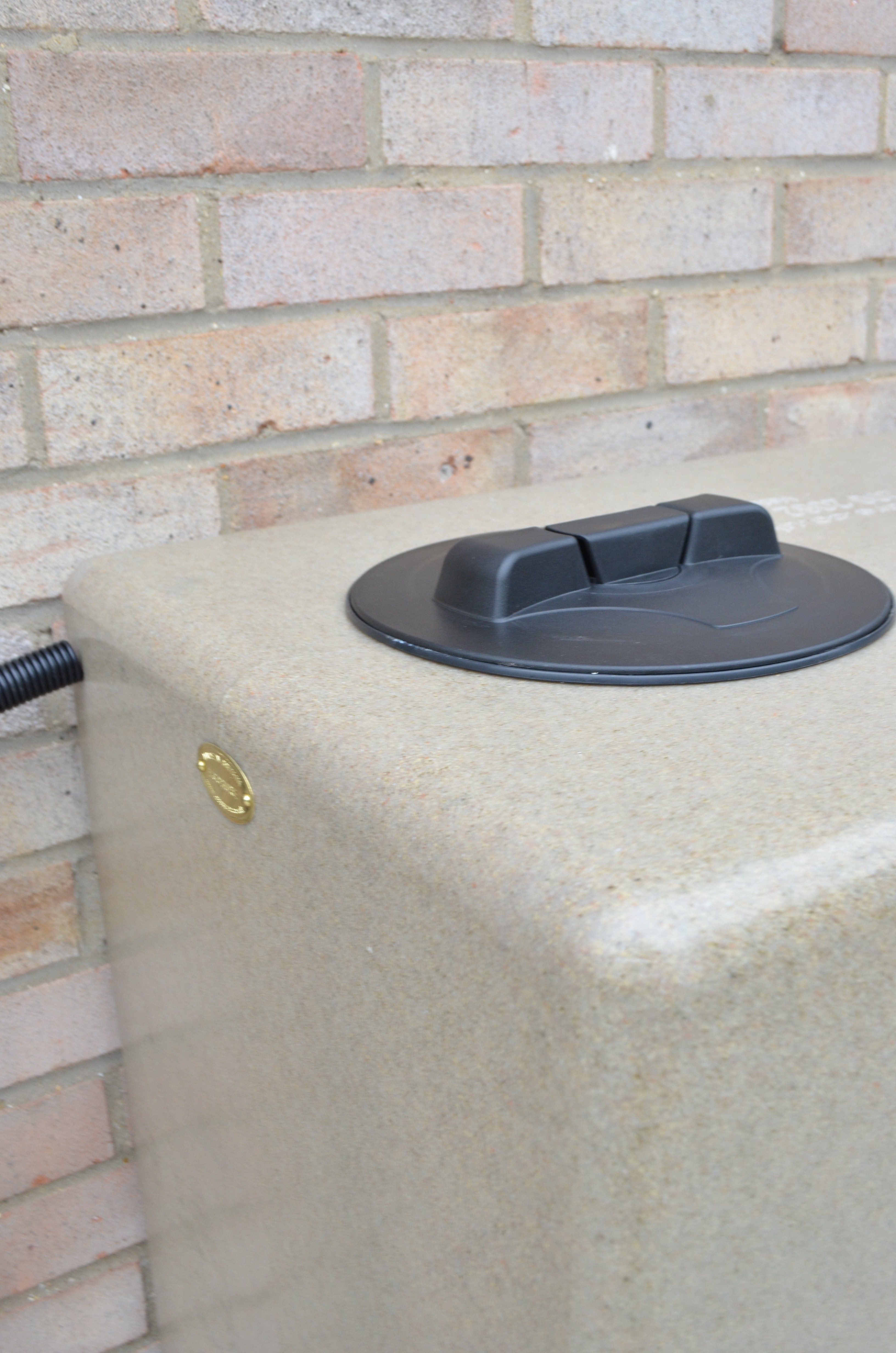 350 Litre Square Water Butt V1 - Sandstone