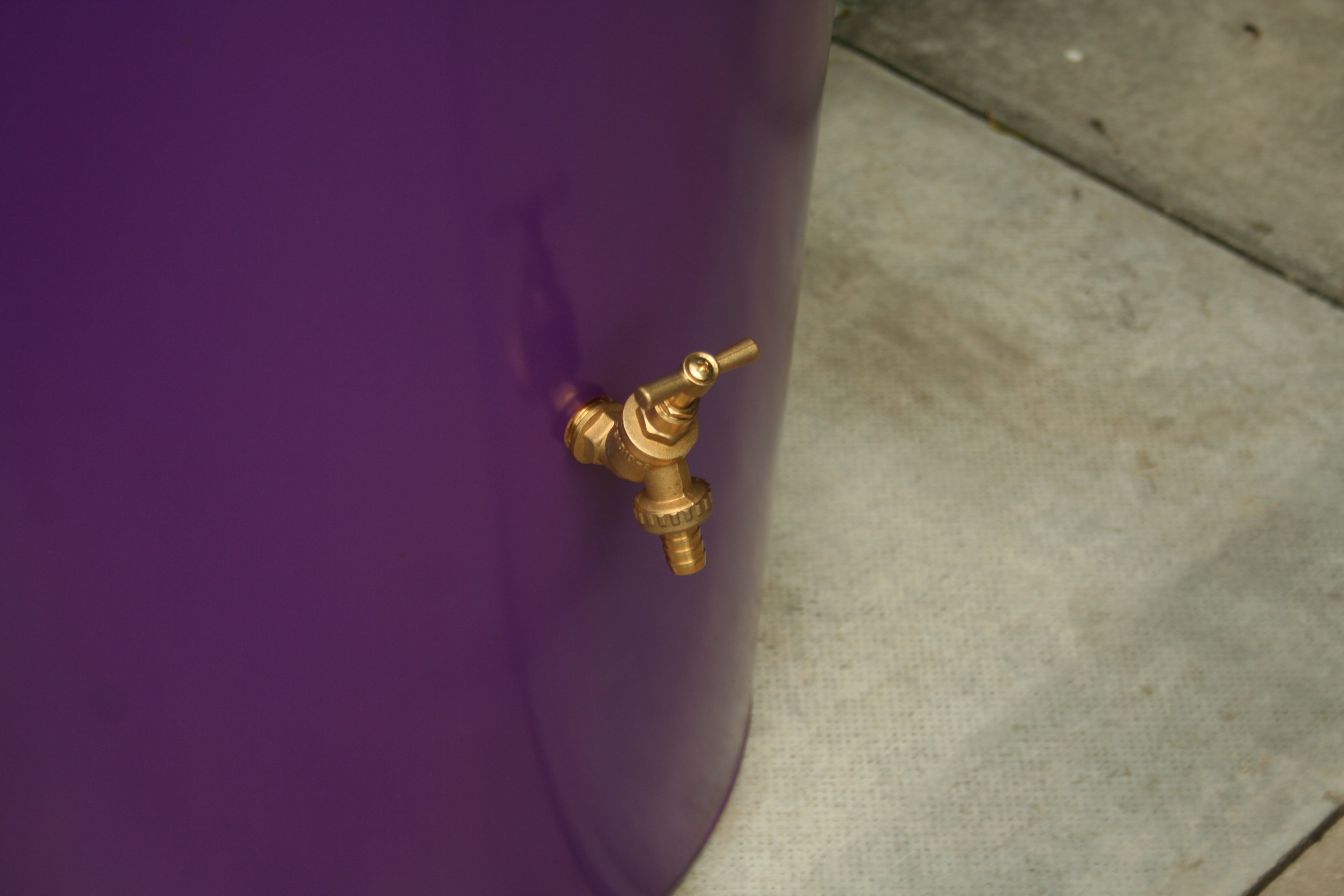 180 Litres Water Butt Planter Purple - The City