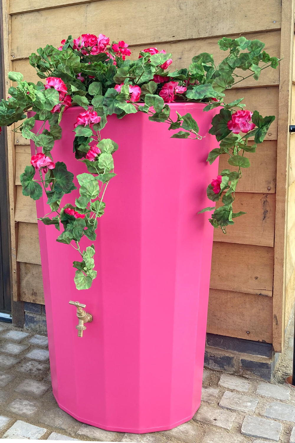 Midi Metropolitan Water Butt Planter - Pink