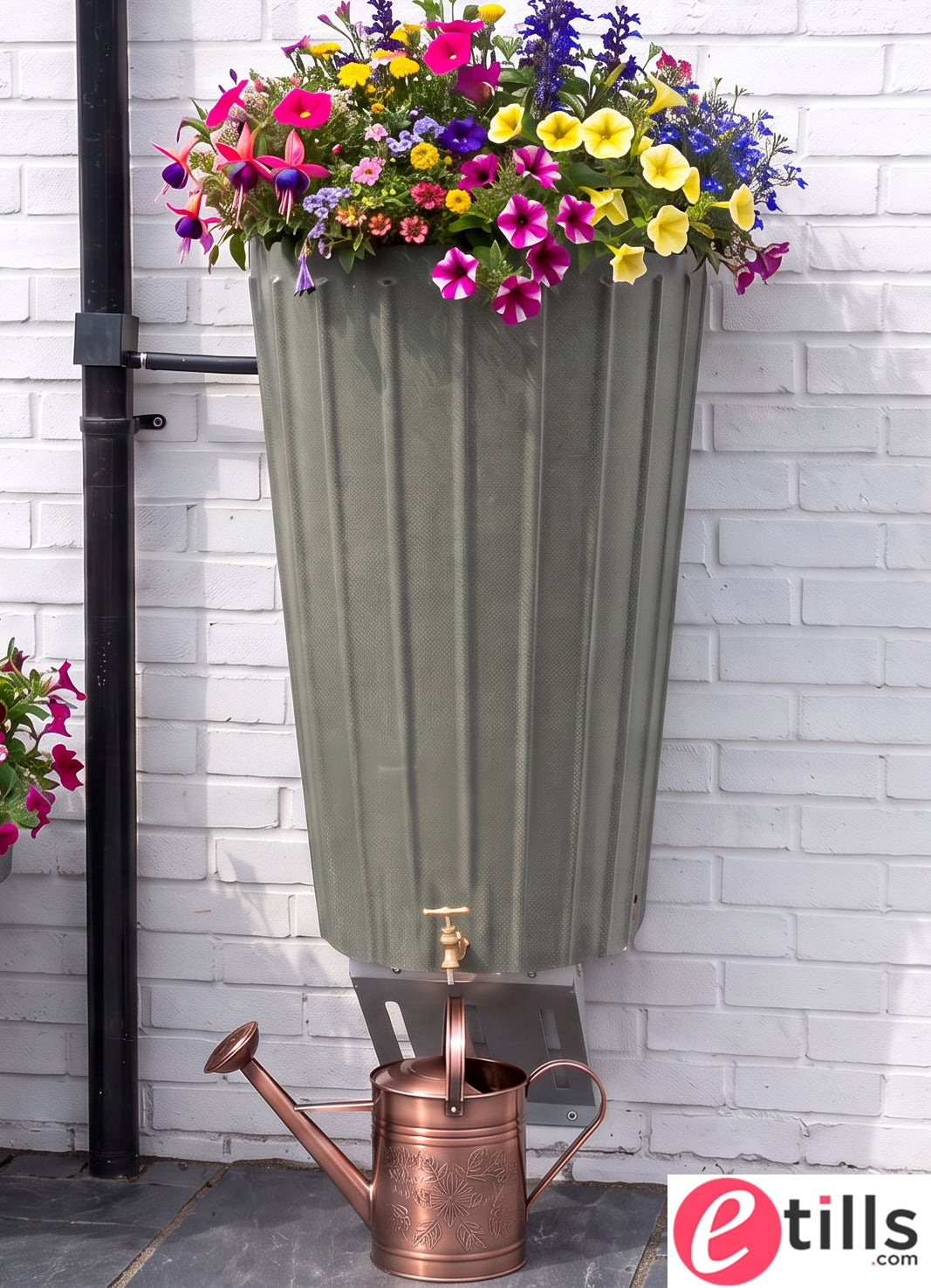 Wall Mounted Mini Cosmo Water Butt Planter in Green Marble
