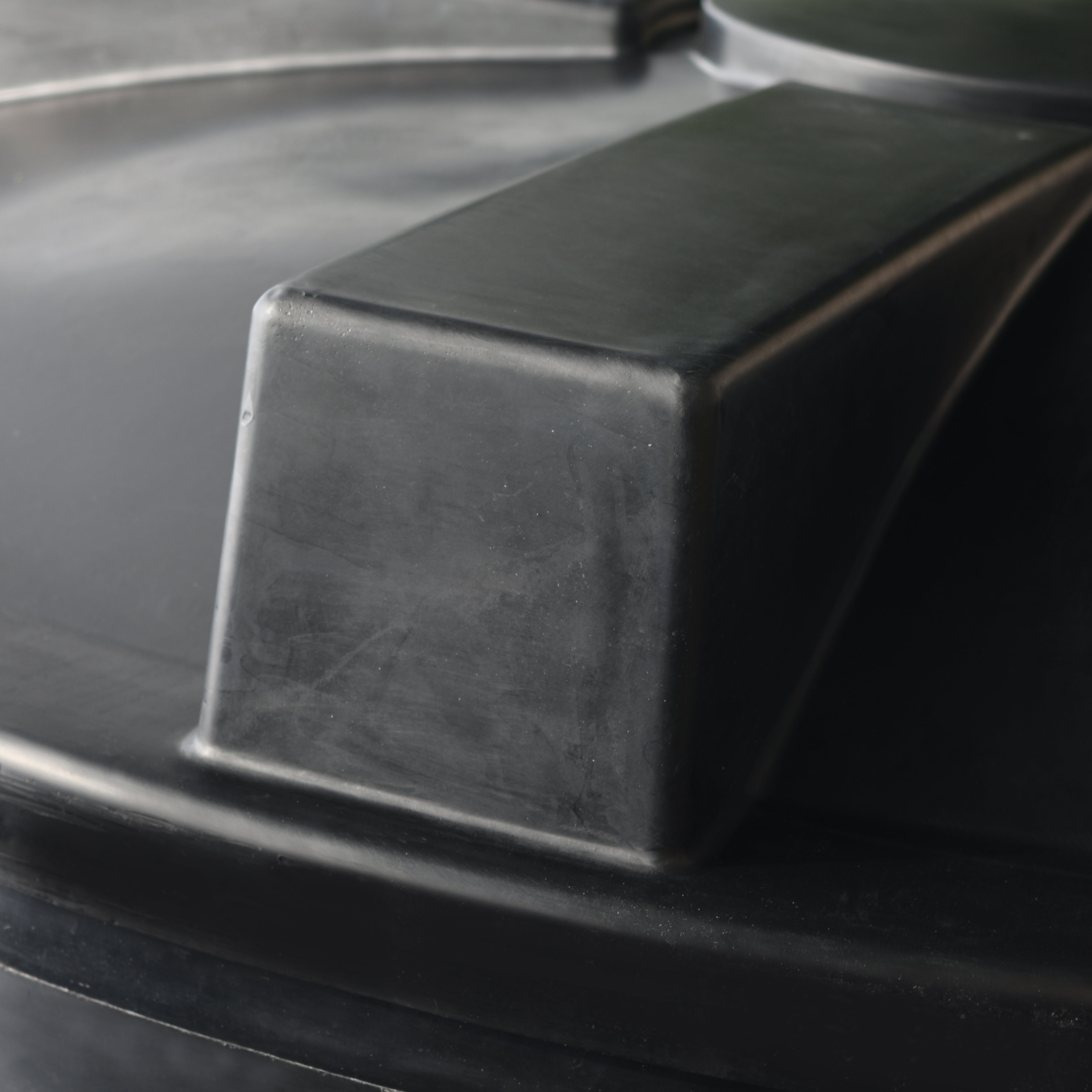 25000 Litre Cylindrical Potable Water Tank - Black - WRAS Approved