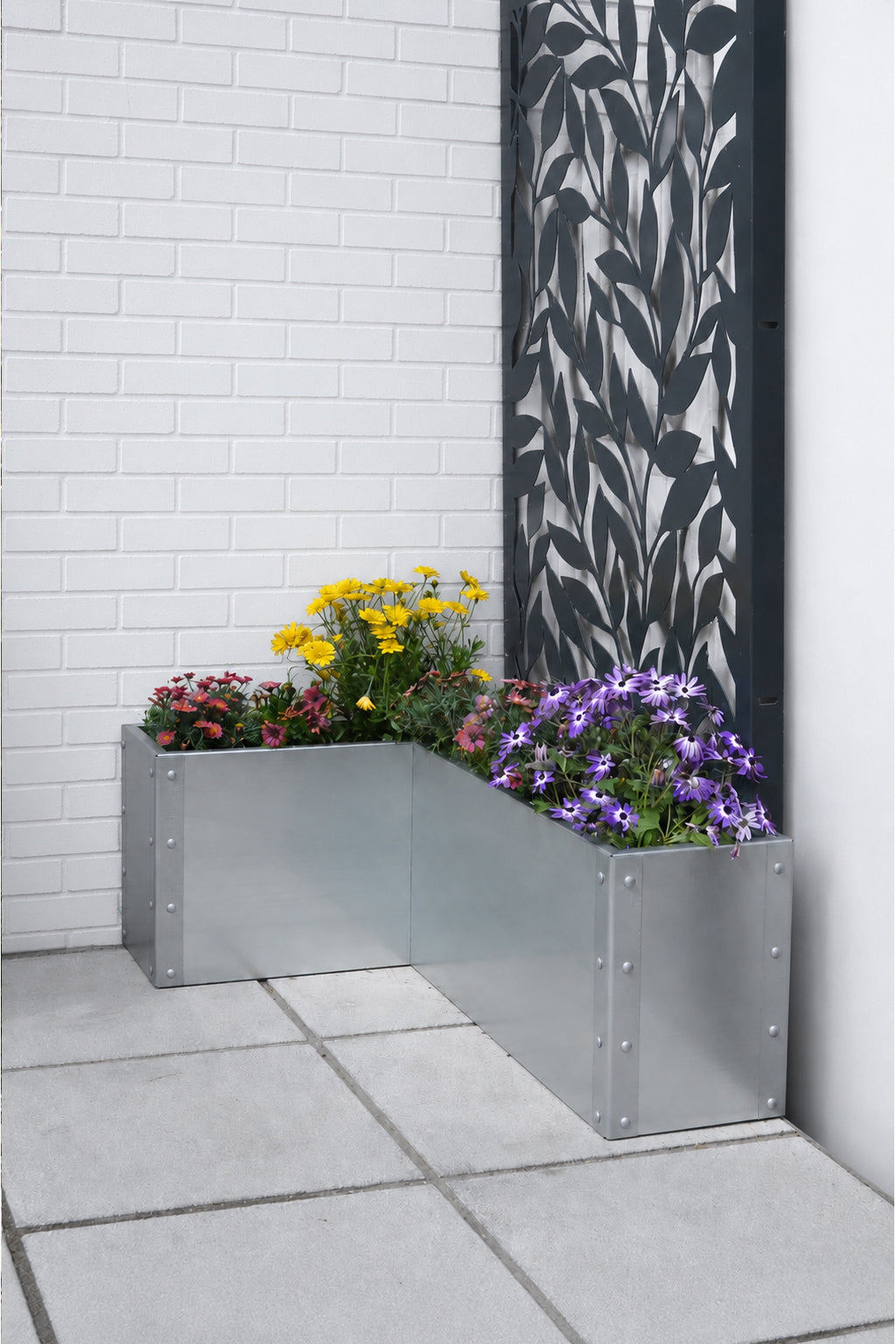 Large Raised Bed Corner Planter - L-Shaped 800 x 600 Urban Style